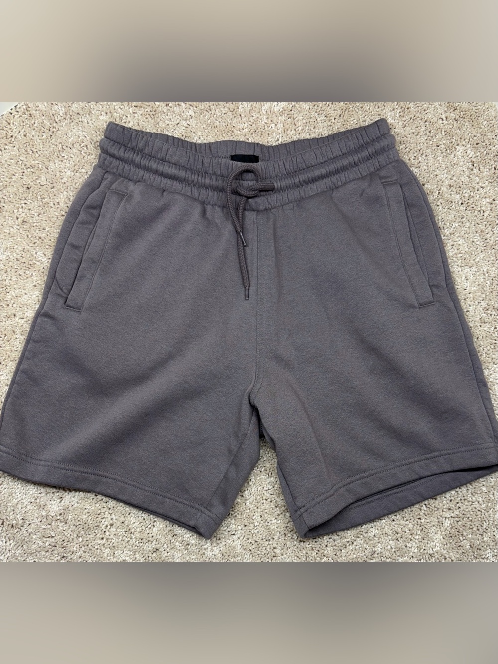 H&M Shorts - Picture 3 of 5